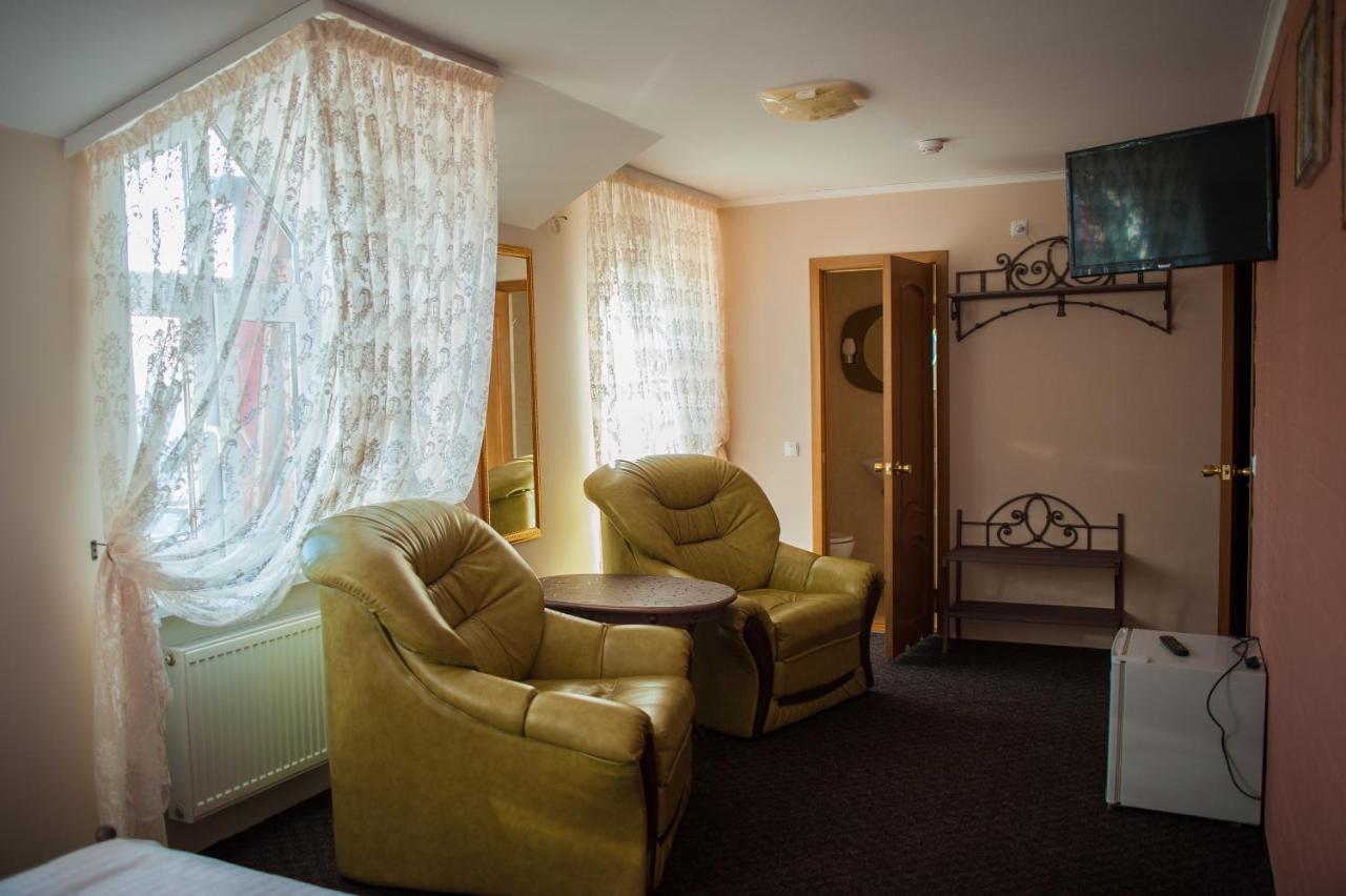 Hotel Zelenyi Klyn Ivano-Frankivsk Exteriör bild