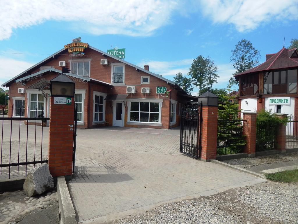 Hotel Zelenyi Klyn Ivano-Frankivsk Exteriör bild